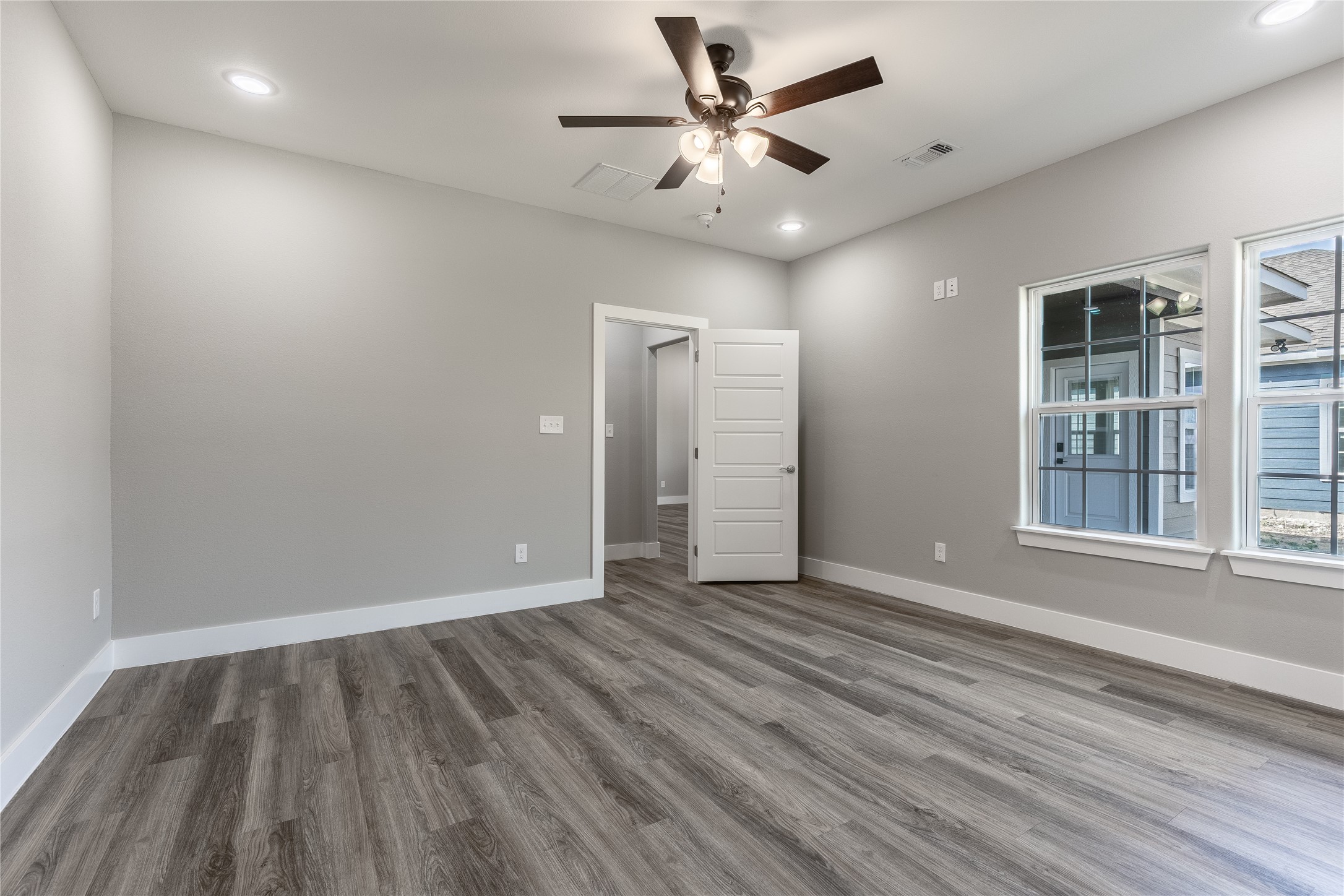 1219 S Montgomery Street Sherman TX 75090