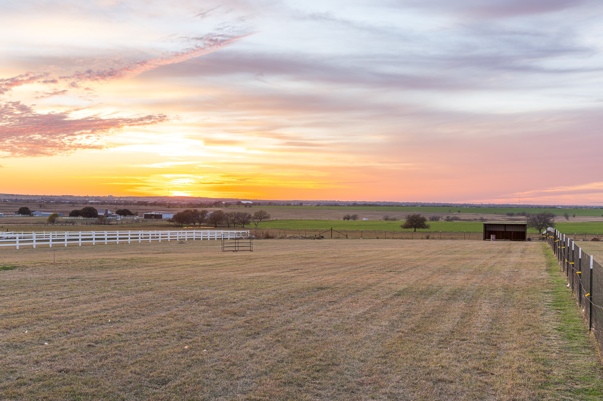 186 County Road 4430 Rhome TX 76078