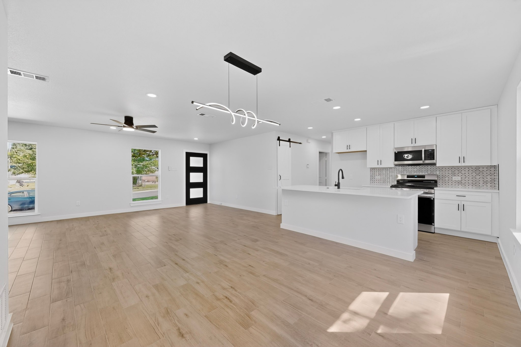 3853 Happy Canyon Drive Dallas TX 75241