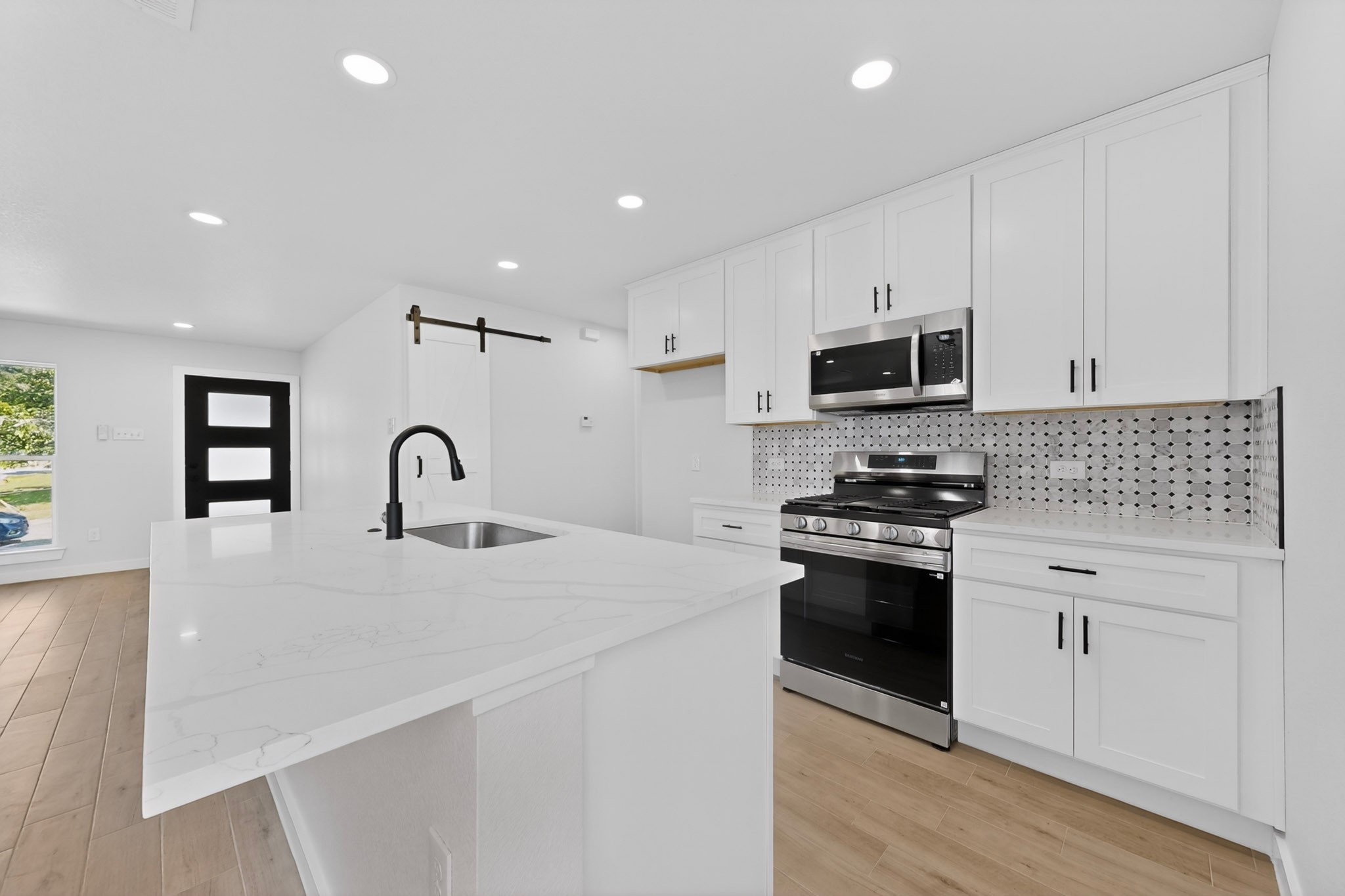 3853 Happy Canyon Drive Dallas TX 75241