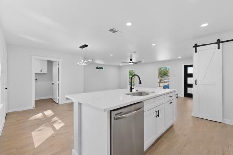 3853 Happy Canyon Drive Dallas TX 75241