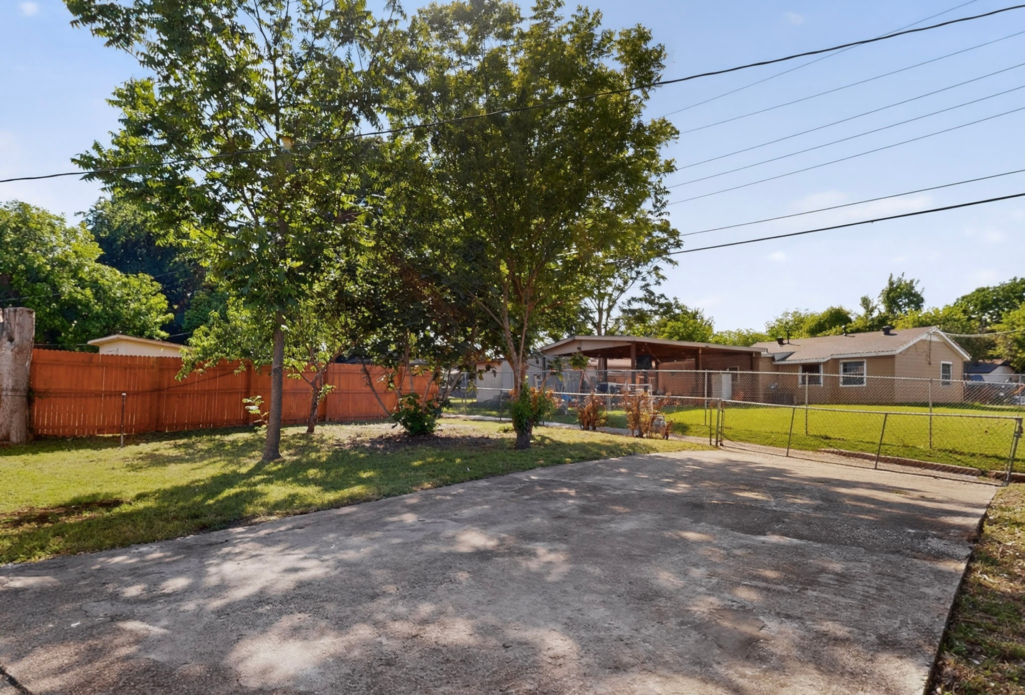 3853 Happy Canyon Drive Dallas TX 75241