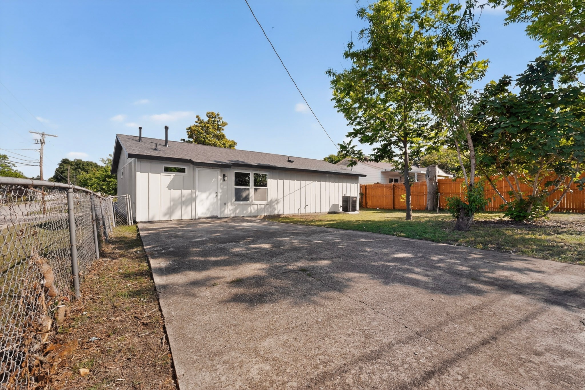3853 Happy Canyon Drive Dallas TX 75241