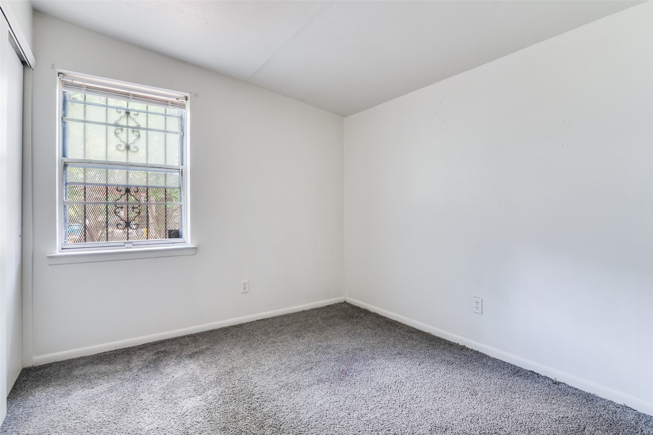 612 Henderson Circle Garland TX 75040