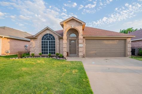9008 Saranac Trail Fort Worth TX 76118