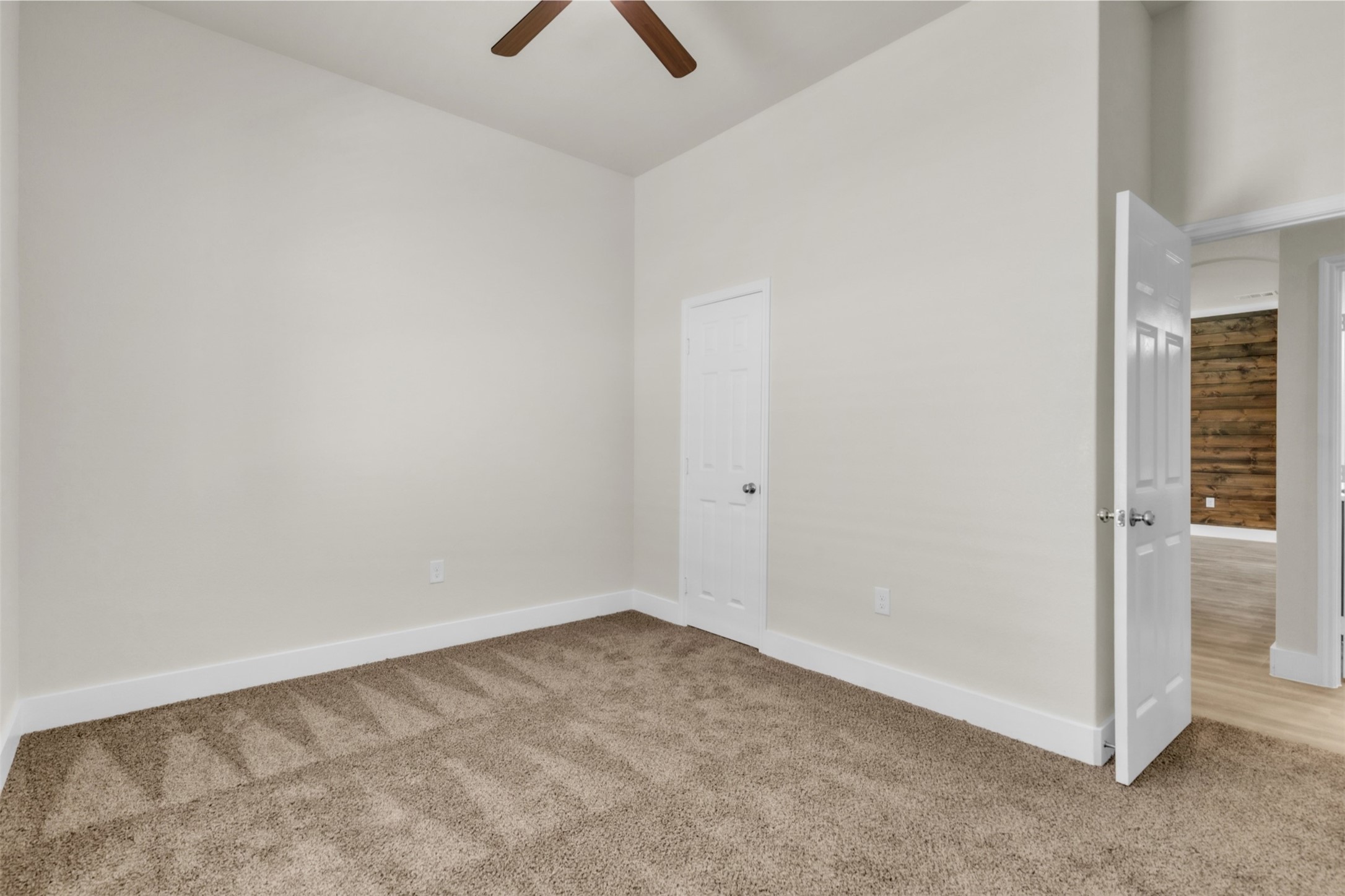 407 Henderson Street Bonham TX 75418