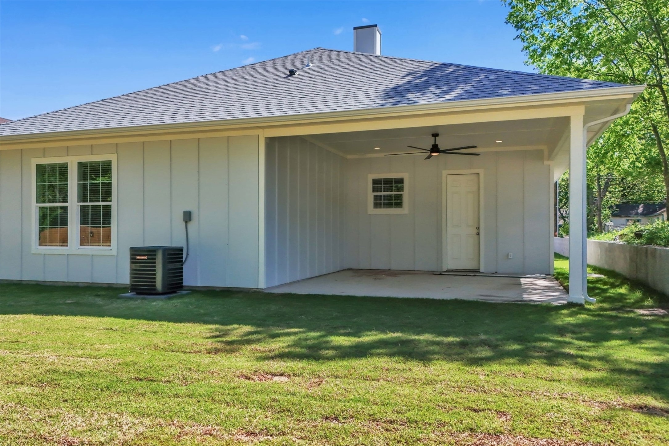 407 Henderson Street Bonham TX 75418