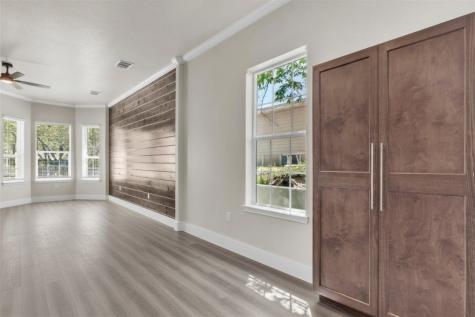 407 Henderson Street Bonham TX 75418