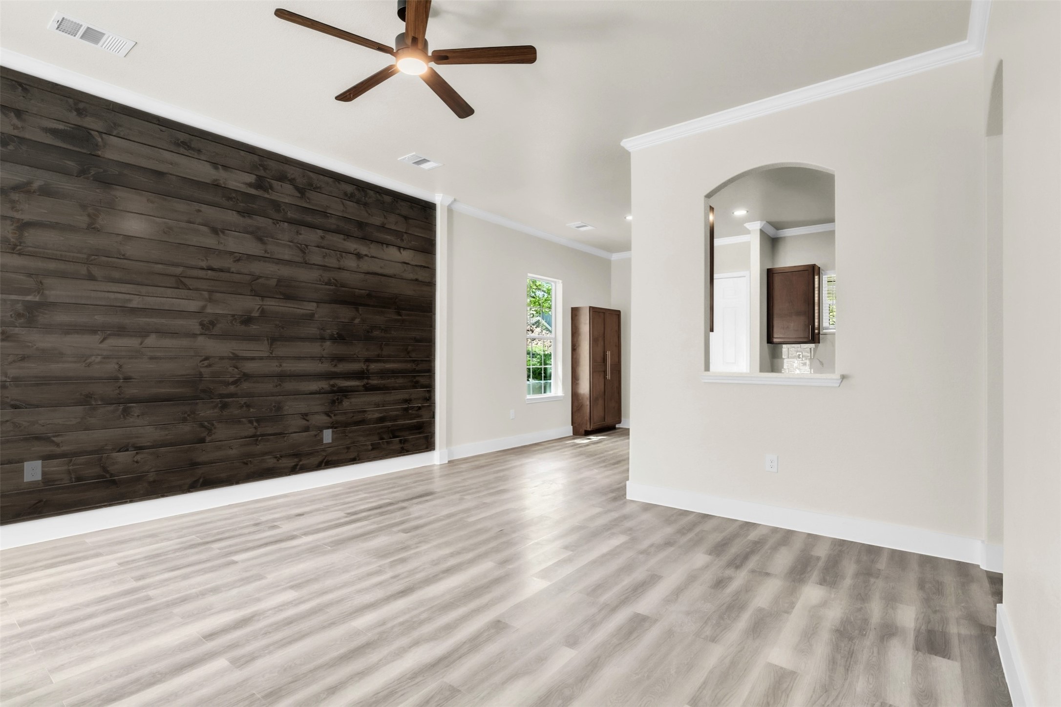 407 Henderson Street Bonham TX 75418