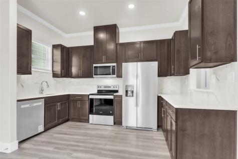 407 Henderson Street Bonham TX 75418