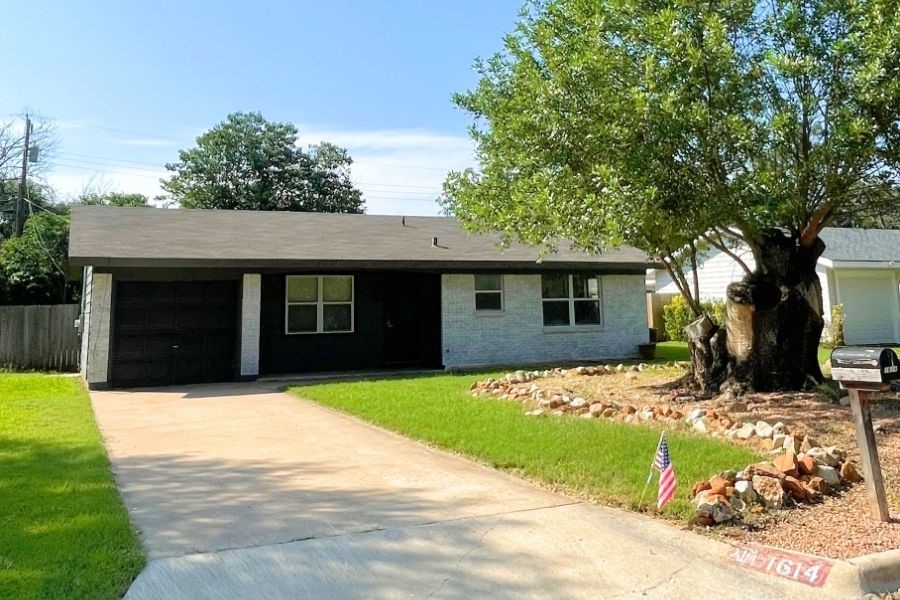 1614 Wood Street Brownwood TX 76801