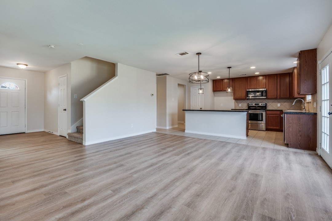 1306 Newton Drive Cedar Hill TX 75104