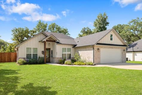 221 County Road 2462 Mineola TX 75773