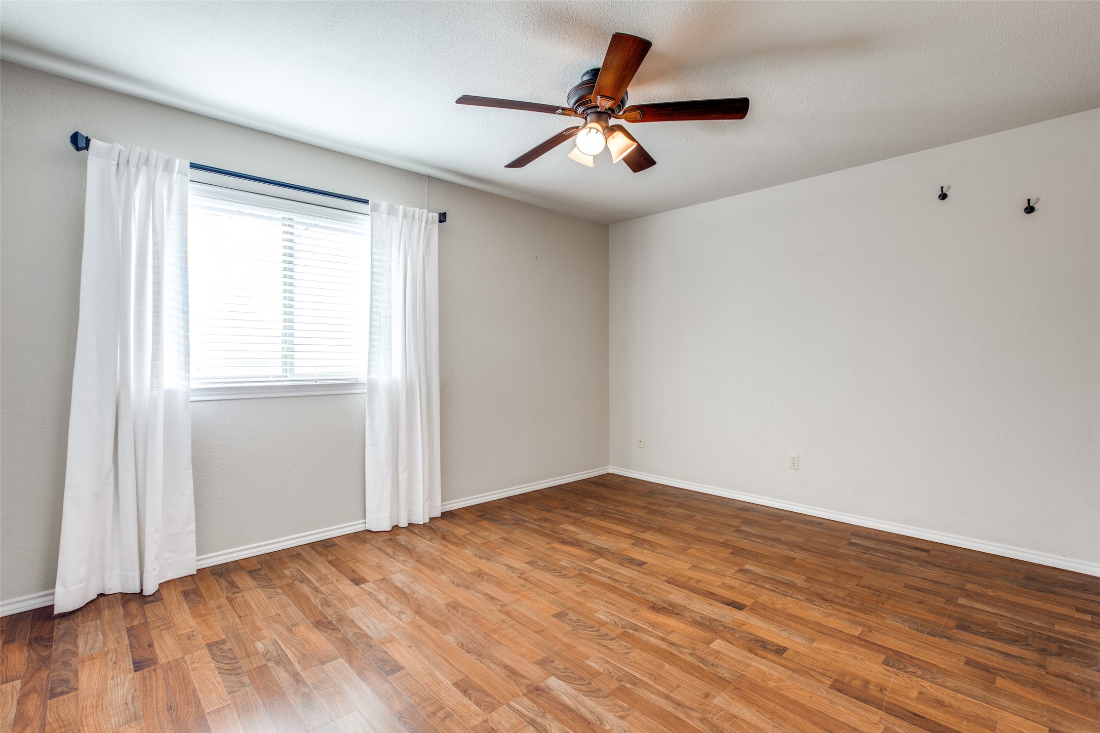 3202 Ridge Oak Drive Garland TX 75044