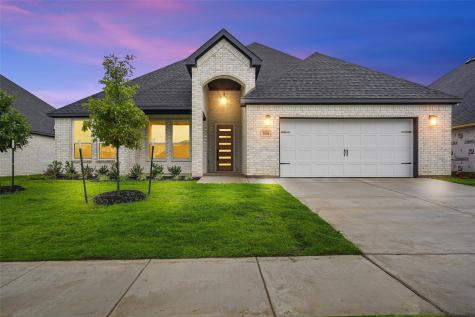 1004 Saint Matthew Circle Royse City TX 75189