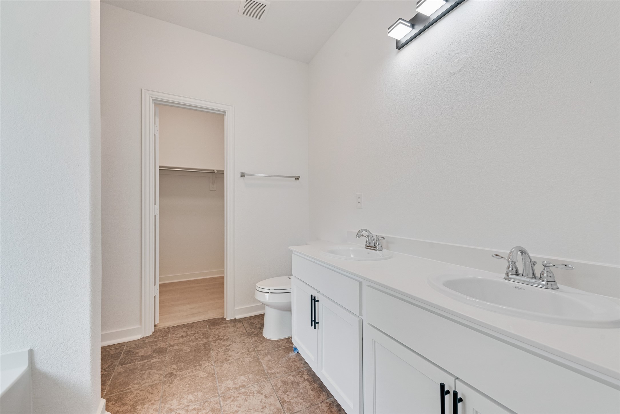 2718 Mossglen Drive Dallas TX 75227