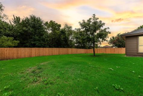 2718 Mossglen Drive Dallas TX 75227