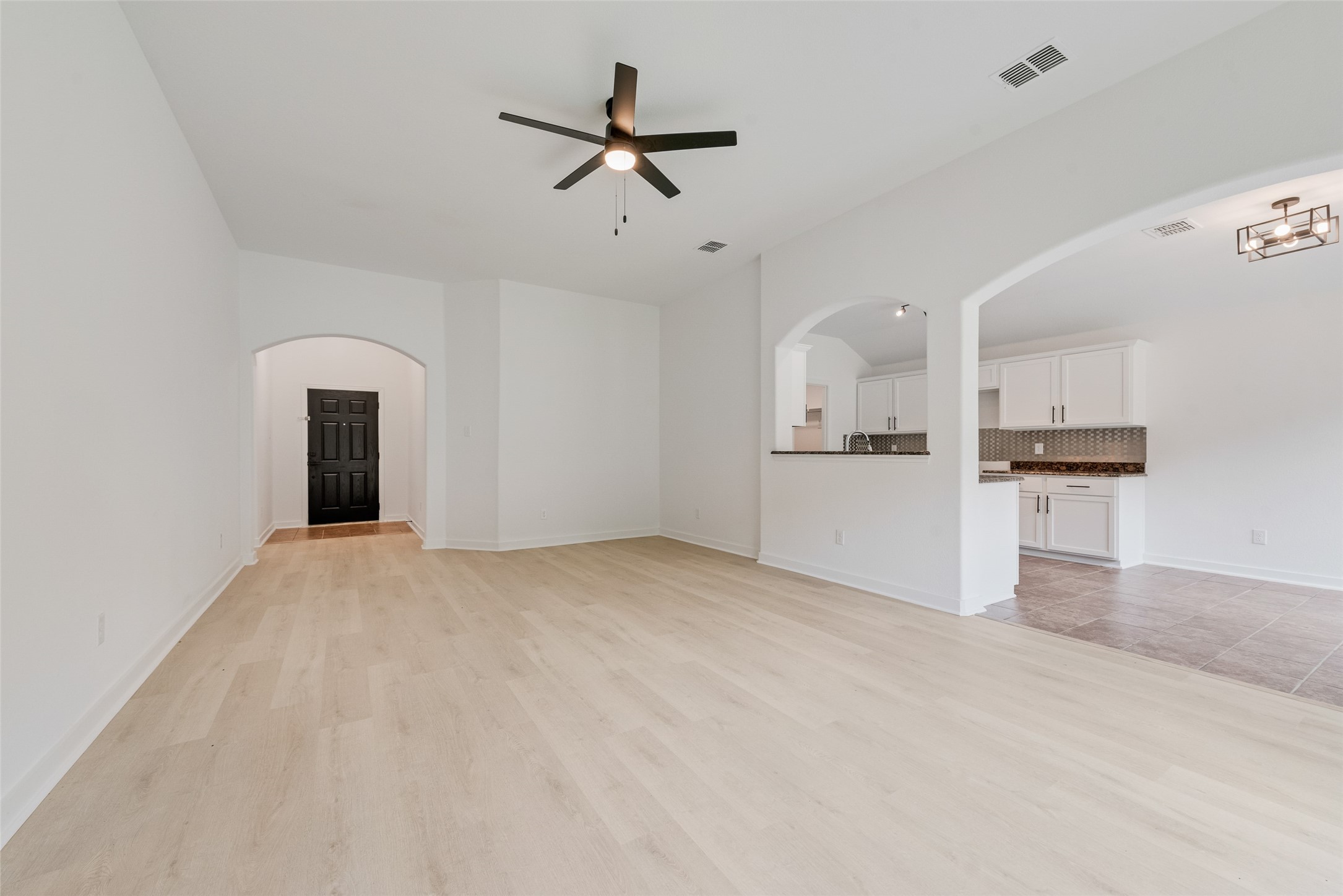 2718 Mossglen Drive Dallas TX 75227