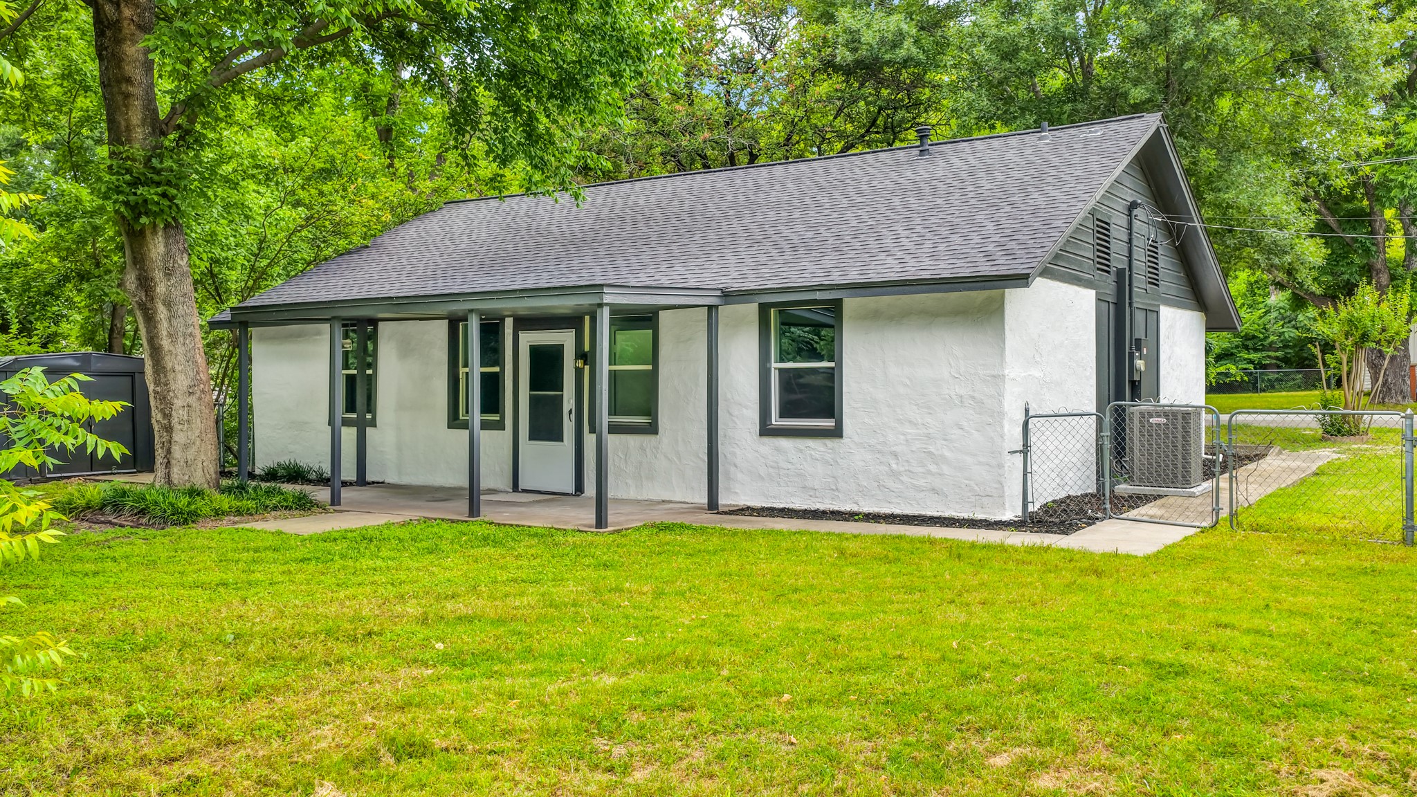 307 S Walnut Street Weatherford TX 76086