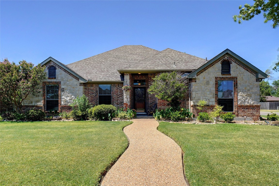 1105 Shadybrook Lane Seagoville TX 75159