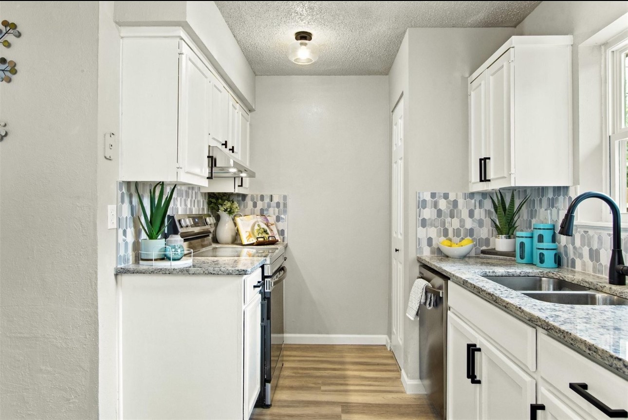 1008 Hillwood Drive Lewisville TX 75067
