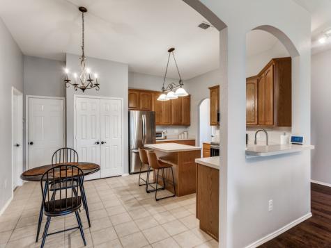 10505 Stonehill Drive Benbrook TX 76126