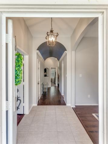 10505 Stonehill Drive Benbrook TX 76126