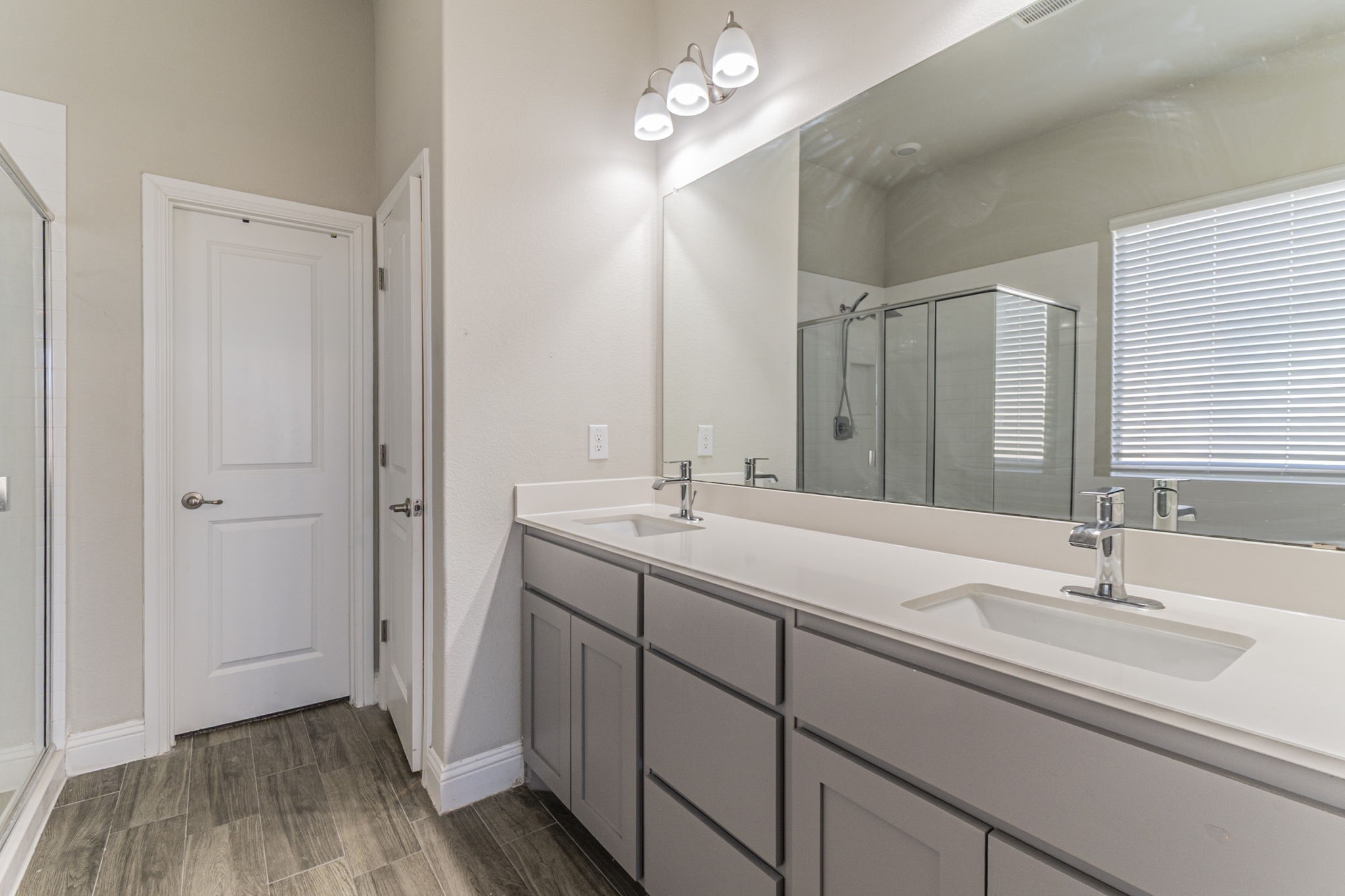 10638 Cherry Tree Way Grand Prairie TX 76065