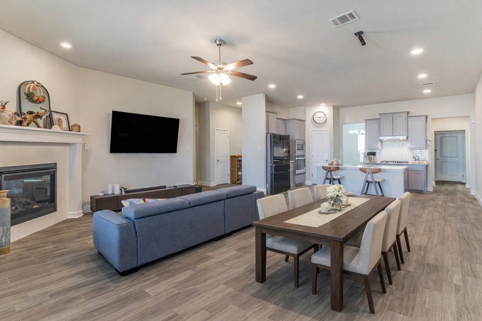 10638 Cherry Tree Way Grand Prairie TX 76065