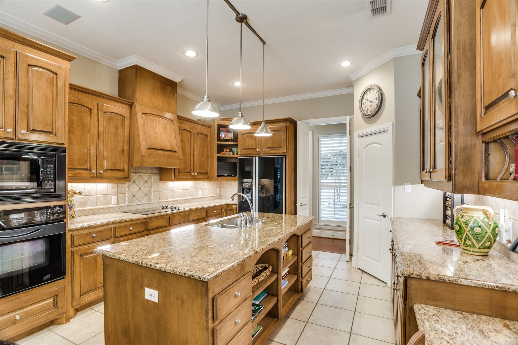 4209 Oak Park Court Fort Worth TX 76109