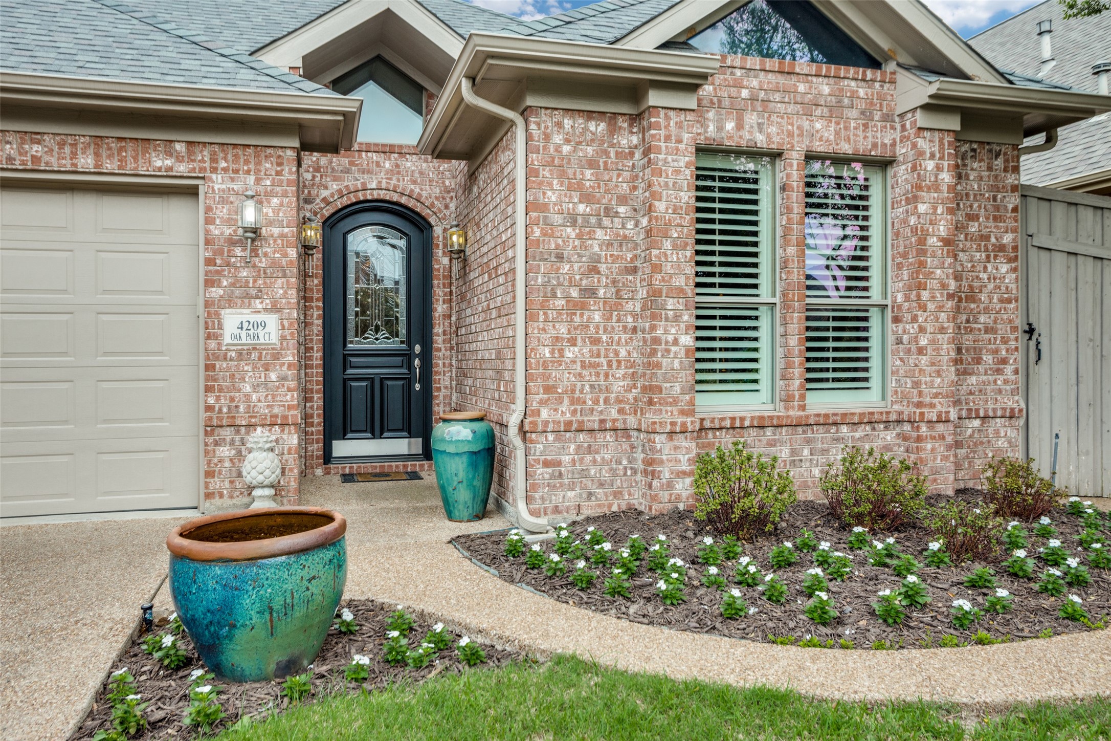 4209 Oak Park Court Fort Worth TX 76109