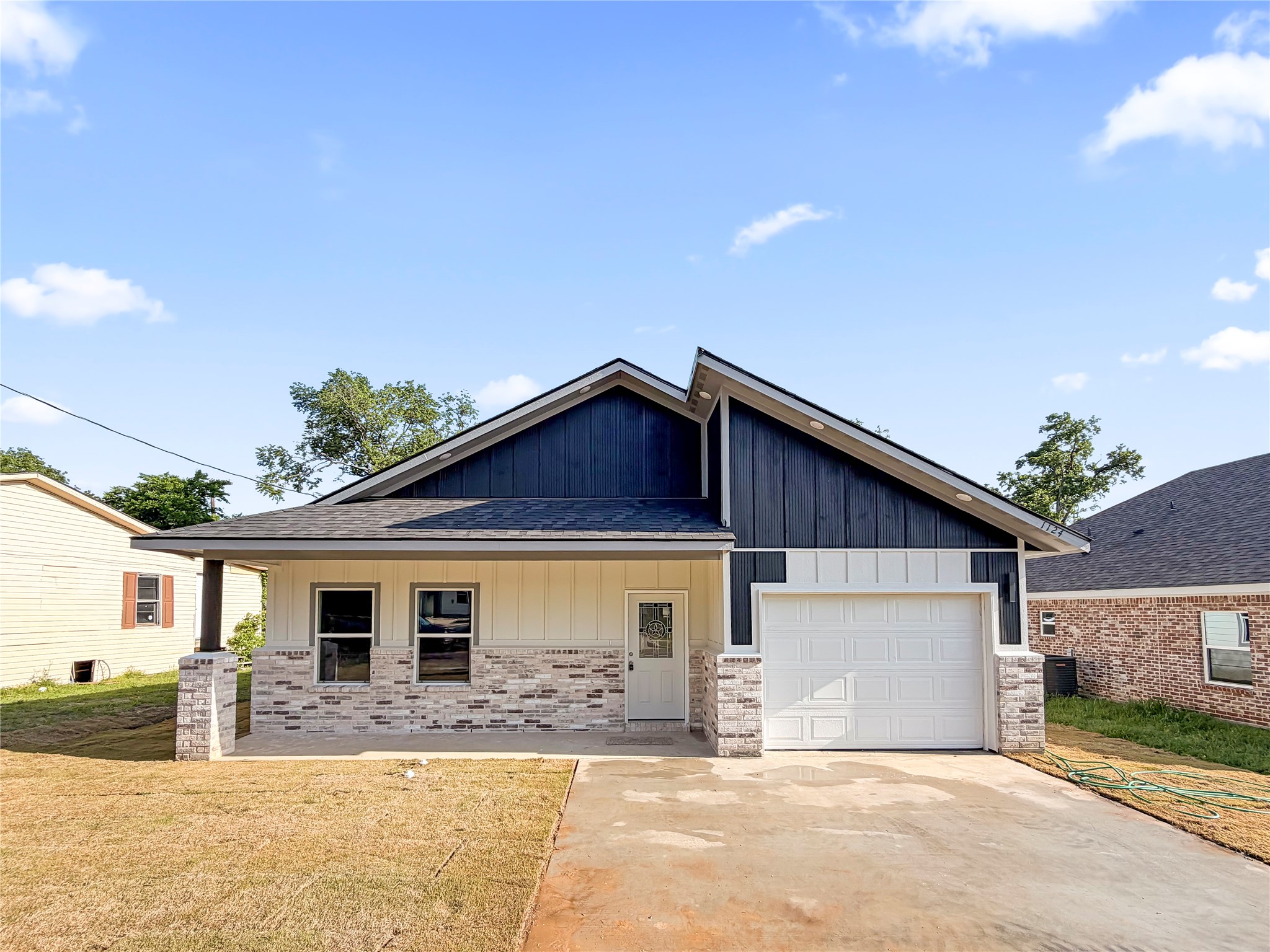 1124 Jones Street Greenville TX 75401