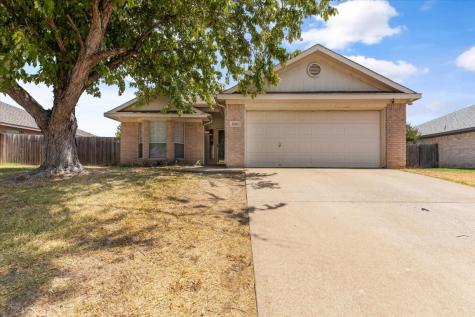 1025 Miles Avenue Burleson TX 76028