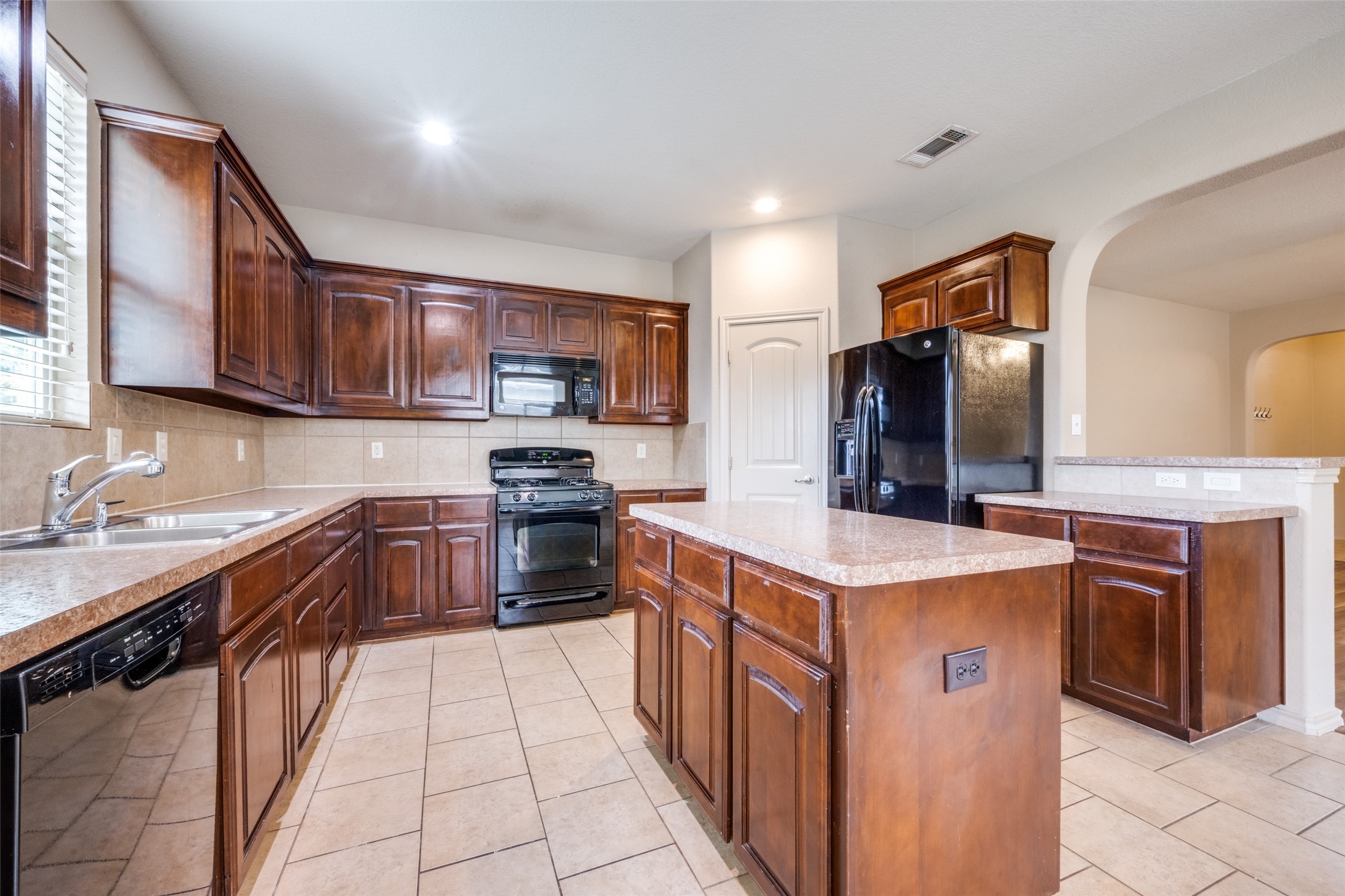 1104 Nora Lane Denton TX 76210