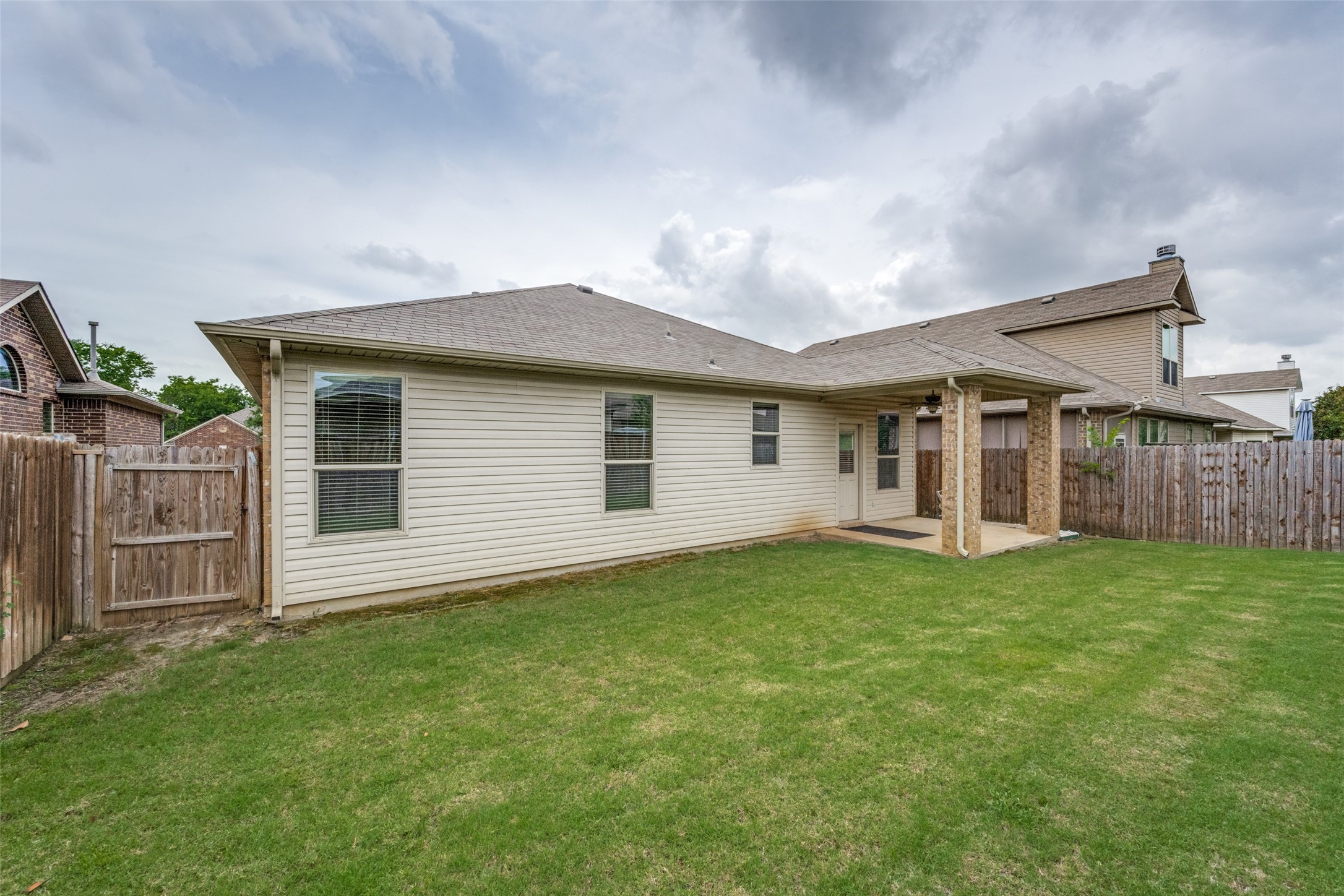 1104 Nora Lane Denton TX 76210