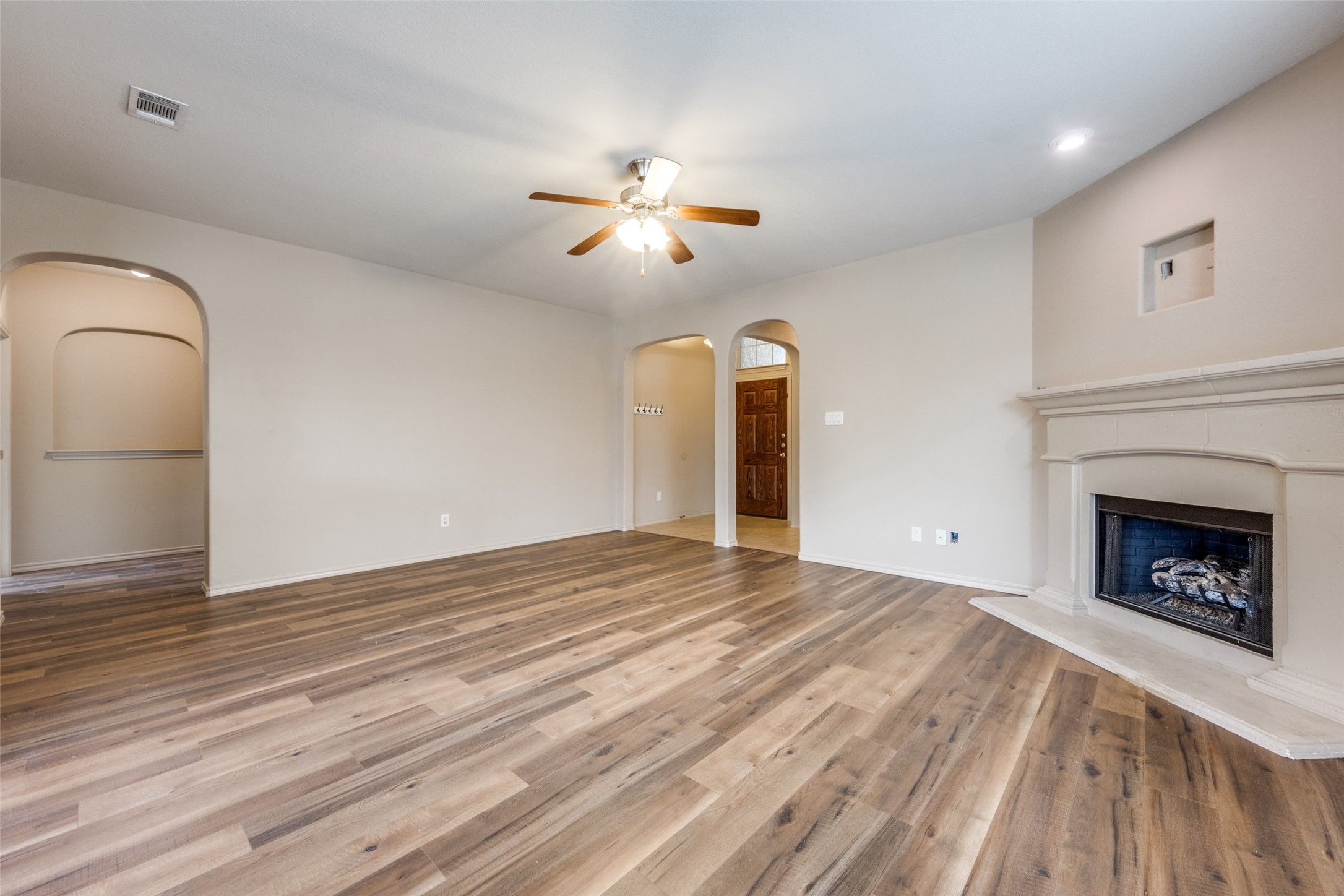 1104 Nora Lane Denton TX 76210