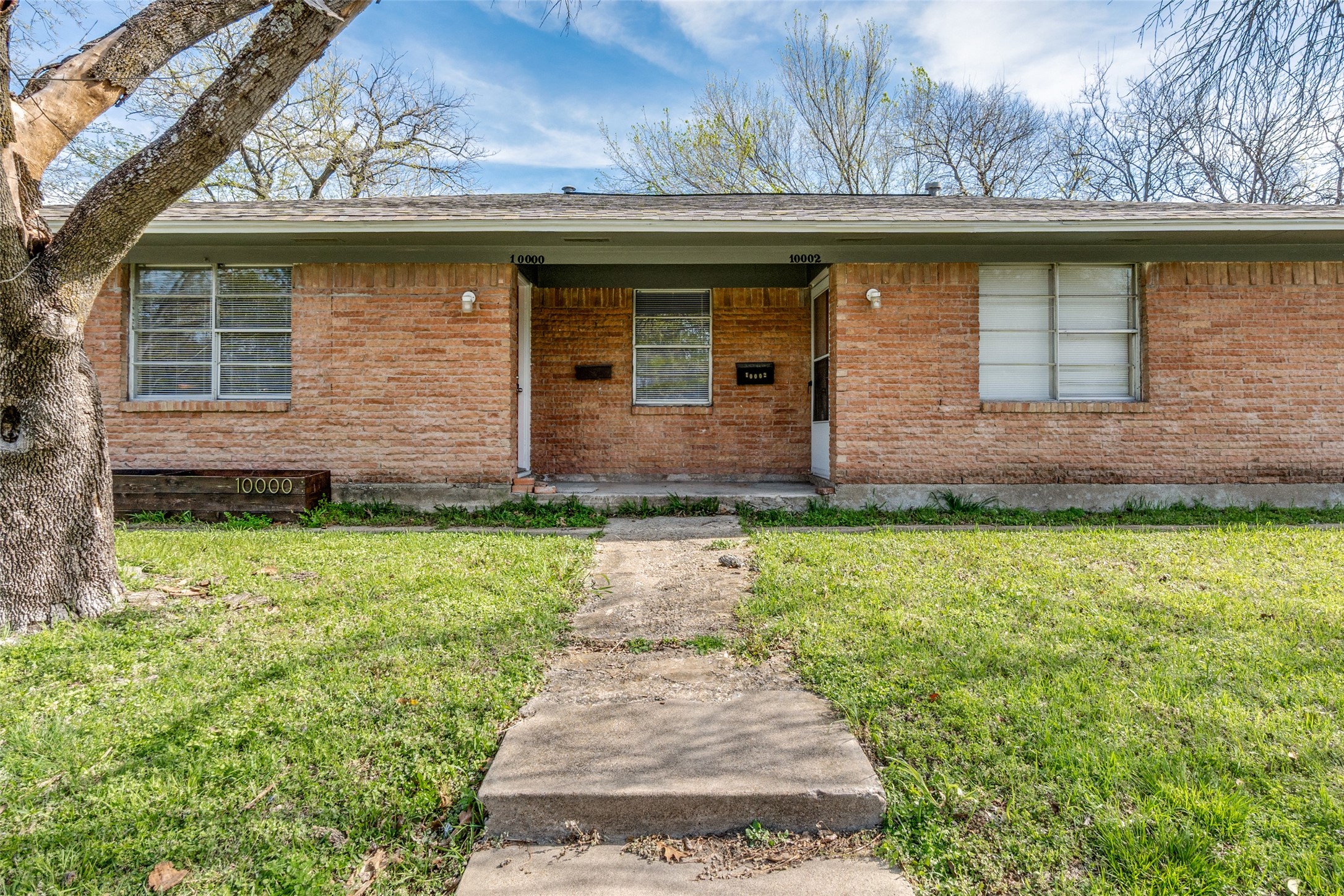 10000 Olmos Drive Dallas TX 75218