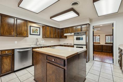 1717 Live Oak Drive Irving TX 75061