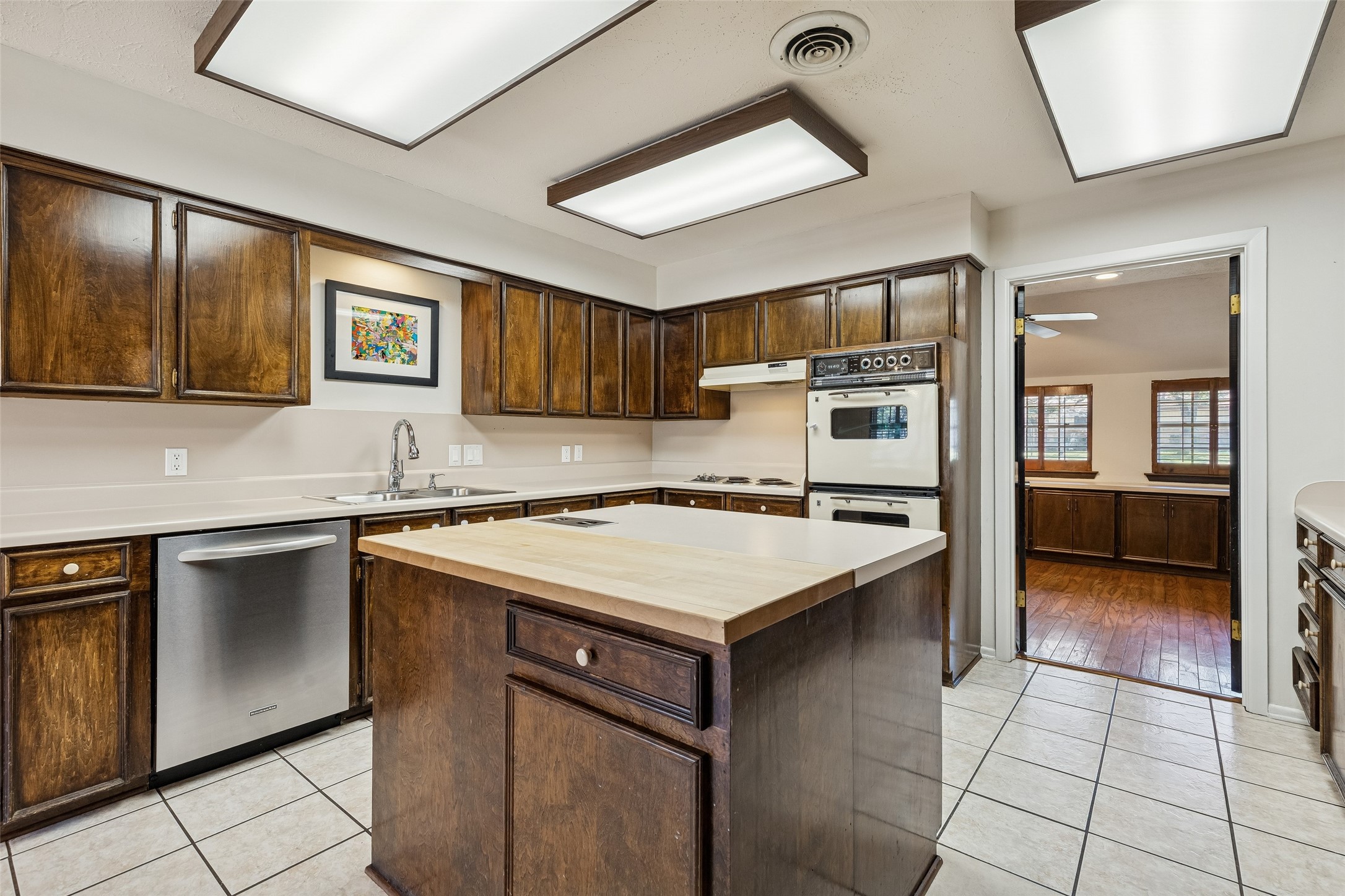 1717 Live Oak Drive Irving TX 75061