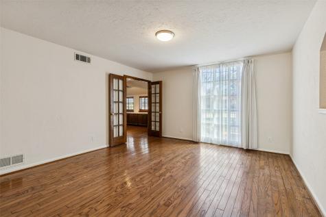 1717 Live Oak Drive Irving TX 75061
