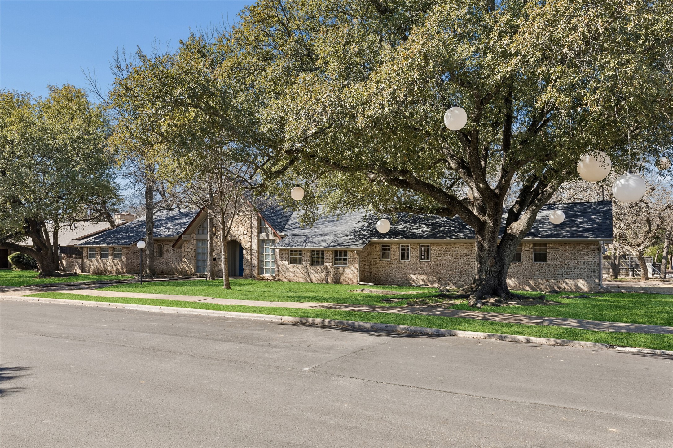 1717 Live Oak Drive Irving TX 75061
