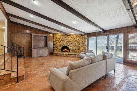 1717 Live Oak Drive Irving TX 75061