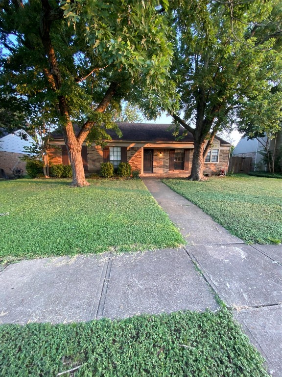 618 Melissa Lane Garland TX 75040
