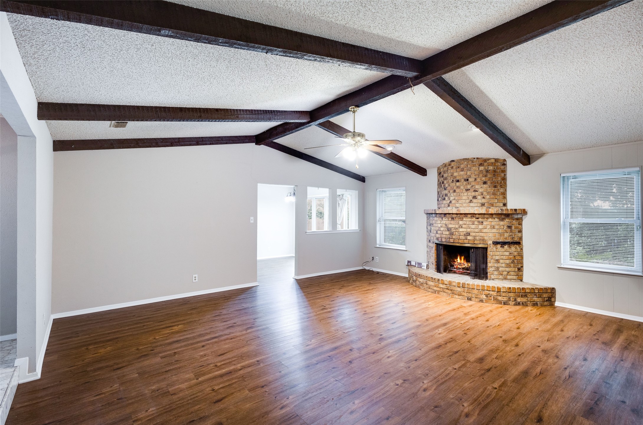 105 Lakeway Drive Benbrook TX 76126