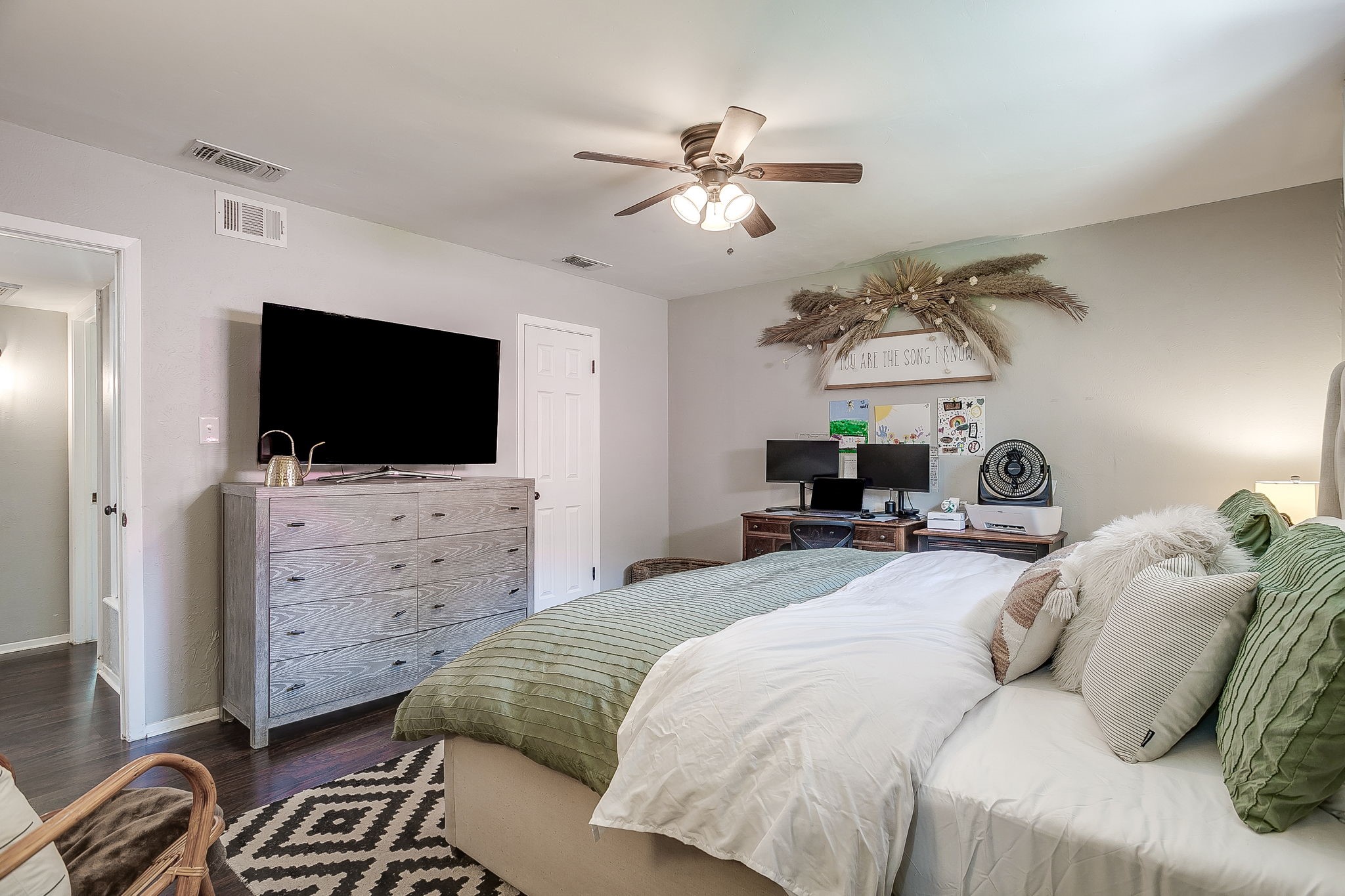 712 Poe Street Azle TX 76020
