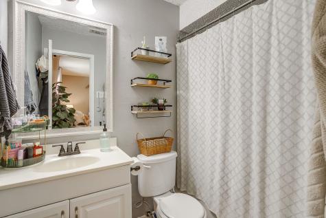 712 Poe Street Azle TX 76020