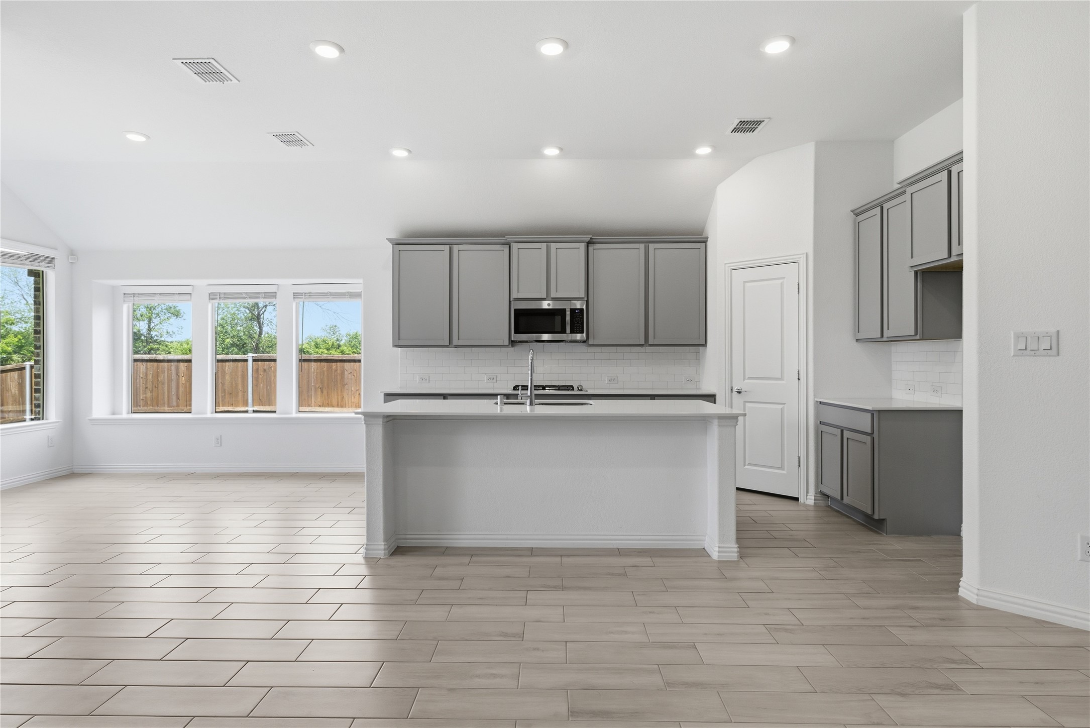 5325 Riverwalk Parkway Garland TX 75040