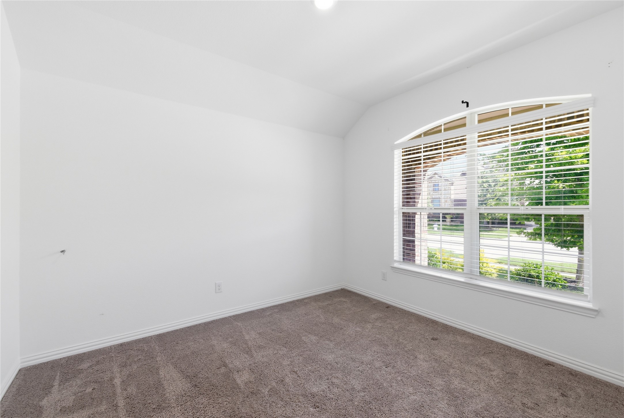 5325 Riverwalk Parkway Garland TX 75040
