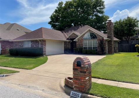 3005 Clairemont Lane Euless TX 76039
