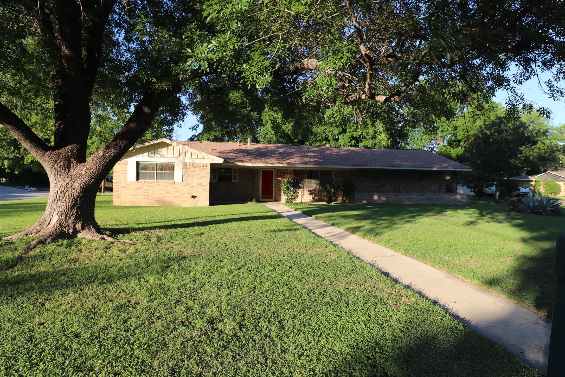 2100 14th Street Brownwood TX 76801